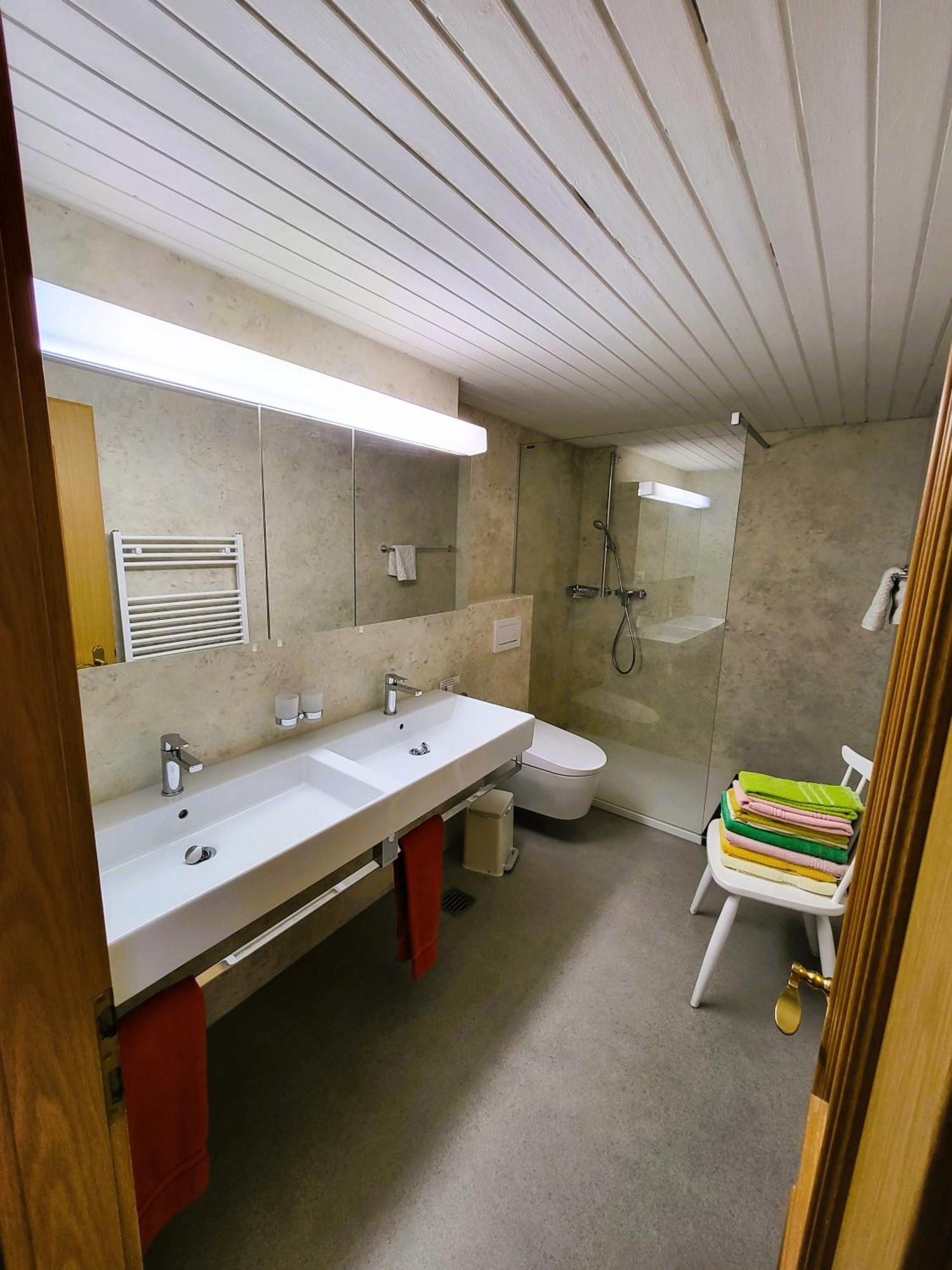 Chalet Lilo 4 Zimmer Big View Беатенберг Экстерьер фото
